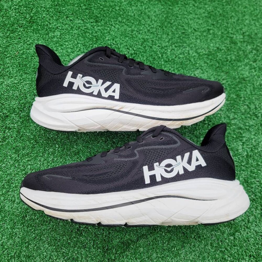 Hoka One One Clifton 10 - Women's running shoes - Size 12B